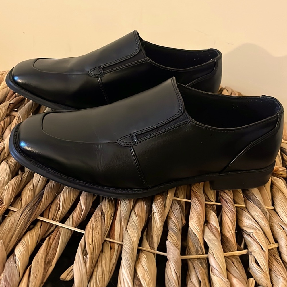 Women’s Sonoma black slip on dress shoes